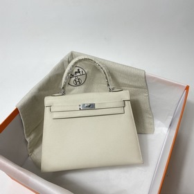 Сумка Hermes KL из кожи Epsom, цвет молочного коктейля серебряной
