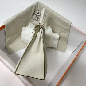 Сумка Hermes KL из кожи Epsom, цвет молочного коктейля серебряной