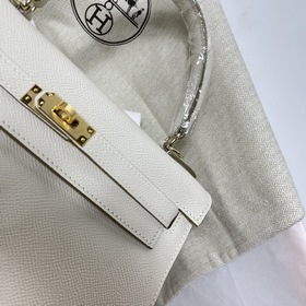 Сумка Hermes KL из кожи Epsom, цвет молочного коктейля серебряной