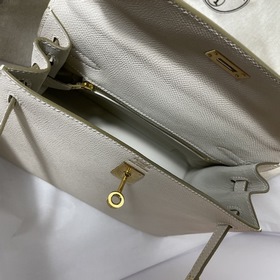 Сумка Hermes KL из кожи Epsom, цвет молочного коктейля серебряной