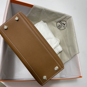 Сумка Hermes KL из кожи Epsom с золотисто-коричневой пряжкой Ручн