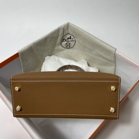 Сумка Hermes KL из кожи Epsom с золотисто-коричневой пряжкой Ручн