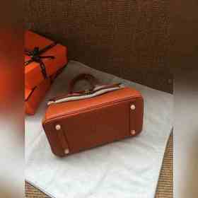 Hermès Platinum 25, 30 сумка с ручкой, оранжевая с золотыми сереб