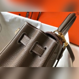 Hermès Kelly 25, 28 сумка через плечо, сумка-рюшка, слоновая кост