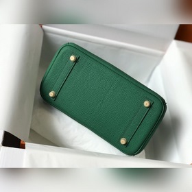 Hermès Шелковисто-зеленая сумка Togo из искусственной кожи кроко