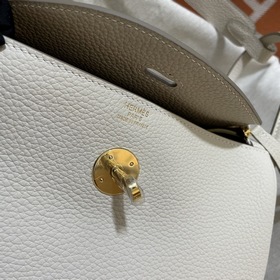 Сумка Hermes Lindy, импортная кожа TC, молочно-белый серебряной з