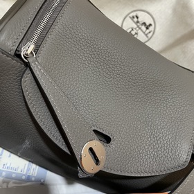 Сумка Hermes Lindy, импортная кожа TC, серебристо-золотая застежк