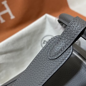 Сумка Hermes Lindy, импортная кожа TC, серебристо-золотая застежк