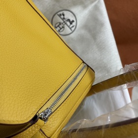 Сумка Hermes Lindy из импортной кожи TC с золотой и серебряной фу
