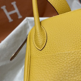 Сумка Hermes Lindy, импортная кожа TC, золотисто-янтарная серебря