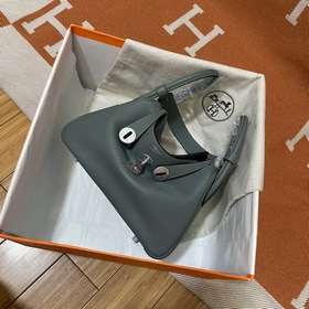 Сумка Hermes Lindy, импортная кожа TC, миндально-зеленая с золоты