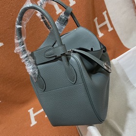 Сумка Hermes Lindy, импортная кожа TC, миндально-зеленая с золоты