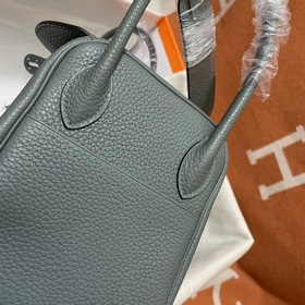 Сумка Hermes Lindy, импортная кожа TC, миндально-зеленая с золоты
