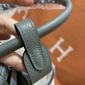 Сумка Hermes Lindy, импортная кожа TC, миндально-зеленая с золоты