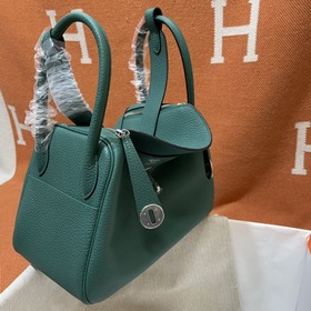 Сумка Hermes Lindy, импортная кожа TC, павлиний зеленый с золотым
