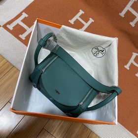 Сумка Hermes Lindy, импортная кожа TC, павлиний зеленый с золотым