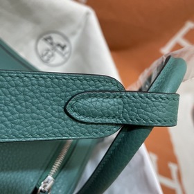 Сумка Hermes Lindy, импортная кожа TC, павлиний зеленый с золотым