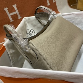 Сумка Hermes Lindy, импортная кожа TC, серо-золотая застежка. Сде