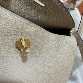 Сумка Hermes Lindy, импортная кожа TC, серо-золотая застежка. Сде