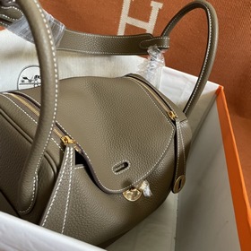 Сумка Hermes Lindy, импортная кожа TC, слоновая кость с золотыми 