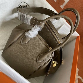 Сумка Hermes Lindy, импортная кожа TC, слоновая кость с золотыми 