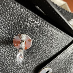 Сумка Hermes Lindy, импортная кожа TC, черная с золотыми серебрян