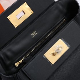 Hermès mini2424 сумка через плечо Сумка mini2424 имеет шесть спос