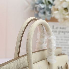 Сумка Hermes Birkin, сшитая вручную вощеной нитью, молочно-белого
