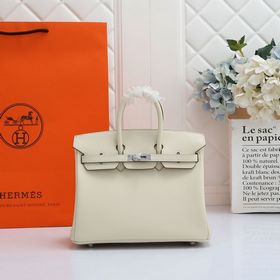 Сумка Hermes Birkin, сшитая вручную вощеной нитью, молочно-белого