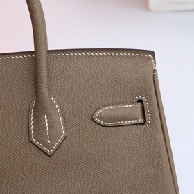 Сумка Hermes Birkin, сшитая вручную вощеной нитью, серого цвета с