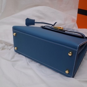 Сумка Hermes Kelly через плечо, кожа цвета джинсового синего с зо