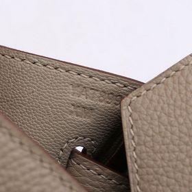 Сумка Birkin от Hermès, серого цвета серебряными застежками. Импо