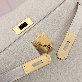 Сумка Hermes Kelly через плечо, молочно-белая серебряной застежко