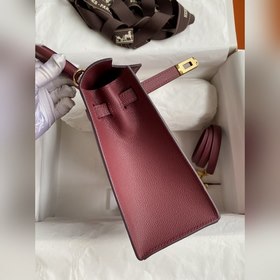 Сумка Hermès Kelly из кожи Epsom с прошитыми восковыми нитками, б
