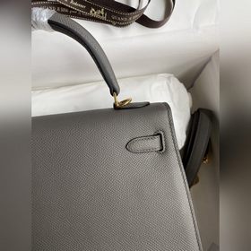 Сумка Hermes Kelly из кожи Epsom с прошитыми восковыми нитками се