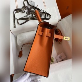 Сумка Hermes Kelly из кожи Epsom с прошитыми восковыми нитками, о