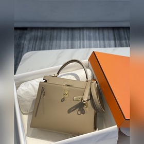 Сумка Hermès Kelly из кожи Epsom с прошитыми восковыми швами золо