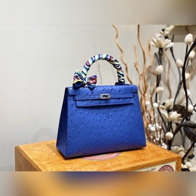 Сумка Hermès Kelly из южноафриканской кожи страуса серебристыми з