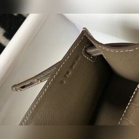 Hermès Small Kelly Evening Bag Clutch Bag Золотая застежка Текст