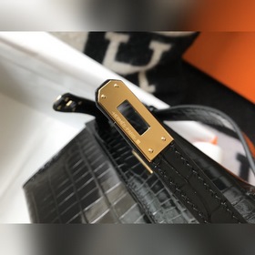 Hermès Small Kelly Evening Bag Clutch Bag Золотая застежка Текст