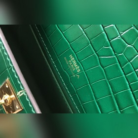 Hermès Small Kelly Evening Bag Clutch Bag Золотая застежка Текст