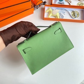 Hermès Mini Kelly Pochette Сумка из кожи Epsom, зеленая, с золото