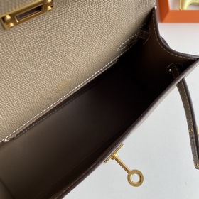 Hermès Mini Kelly Pochette сумка-клатч из кожи Epsom, цвет слонов