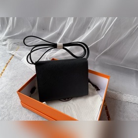 Hermès Clic квадратная сумка через плечо Размер идеально подход