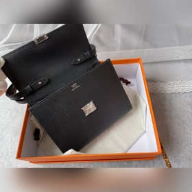 Hermès Clic квадратная сумка через плечо Размер идеально подход