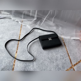 Hermès Clic квадратная сумка через плечо Размер идеально подход