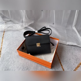 Hermès Clic квадратная сумка через плечо Размер идеально подходи