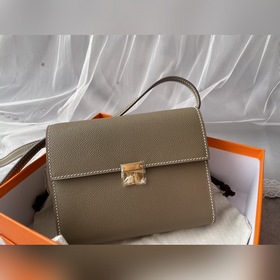 Hermès Clic квадратная сумка через плечо Размер идеально подходи