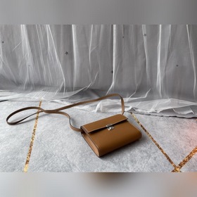 Hermès Clic квадратная сумка через плечо Размер идеально подходи