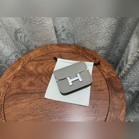 Hermès Constance Slim клатч с ремнем через плечо В настоящее врем